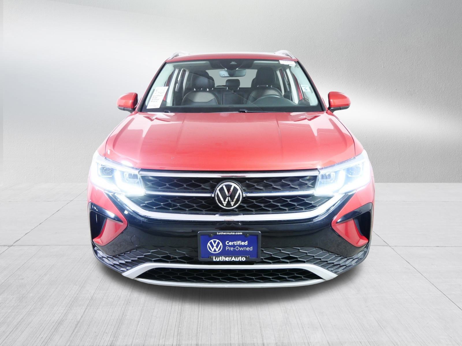 Certified 2022 Volkswagen Taos SEL w/ Panoramic Sunroof Package video 2