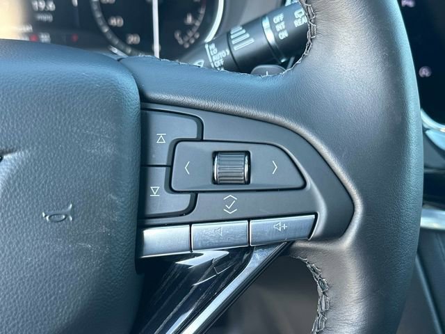 Used 2025 Cadillac XT6 Premium Luxury image 7