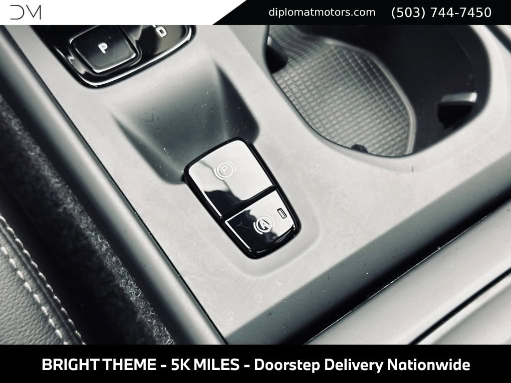 Used 2025 Volvo XC40 B5 Core w/ Protection Package Premier AWD/4WD image 39