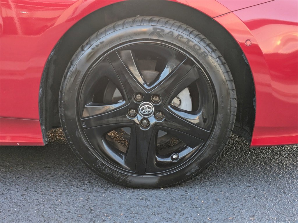 Used 2021 Toyota Prius XLE image 19