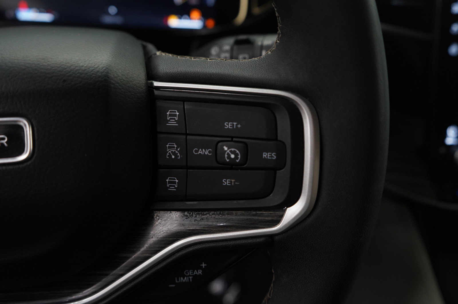 Used 2022 Jeep Wagoneer Series III w/ Rear Seat Video Group 1 image 19