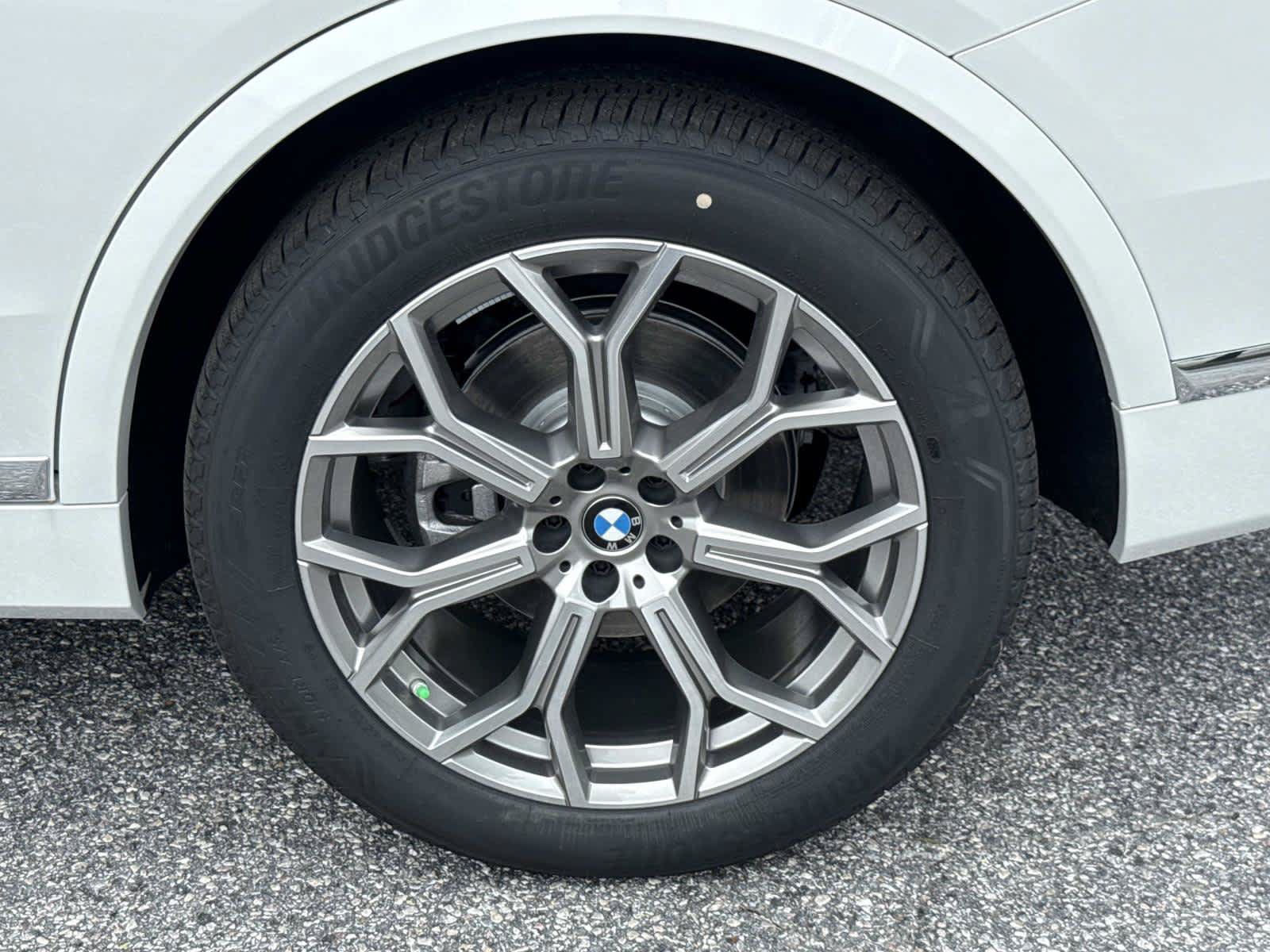 New 2027 BMW X7 xDrive40i w/ Premium Package AWD/4WD image 12
