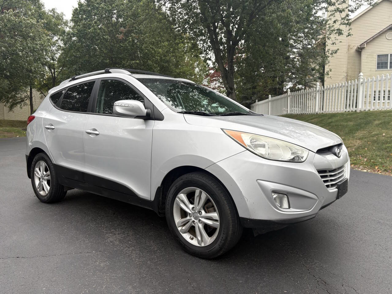 Used 2013 Hyundai Tucson GLS image 3