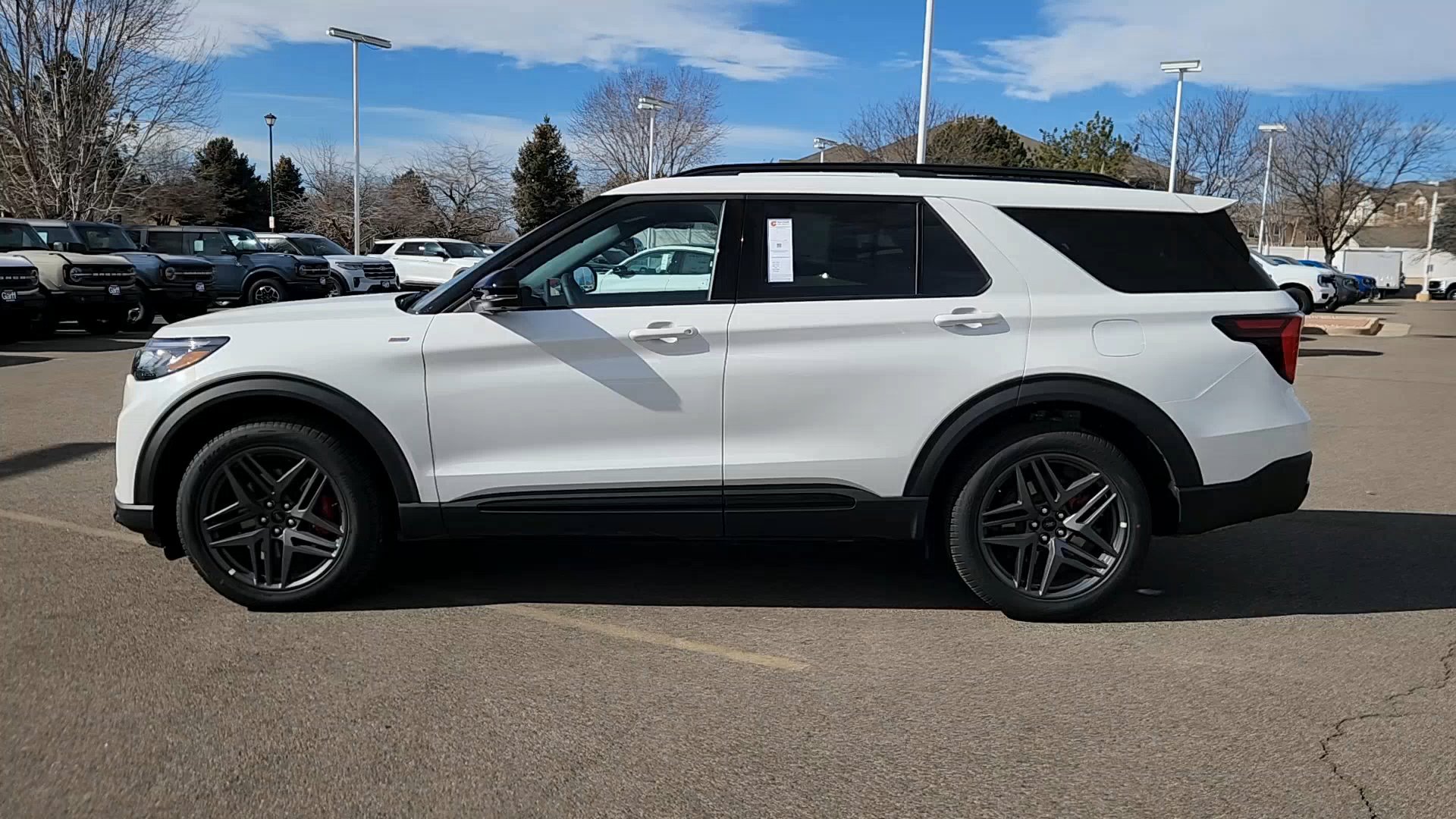 New 2026 Ford Explorer ST-Line w/ ST-Line Street Pack image 15