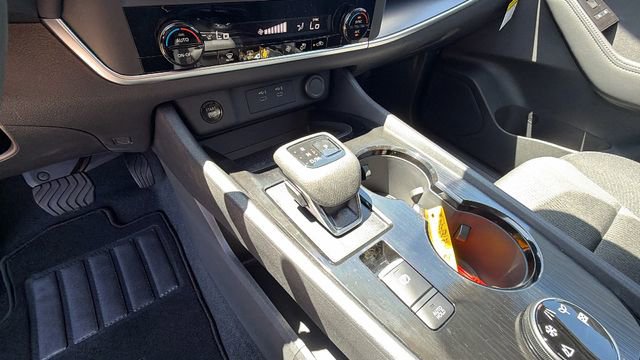 New 2026 Nissan Rogue SV AWD/4WD image 24