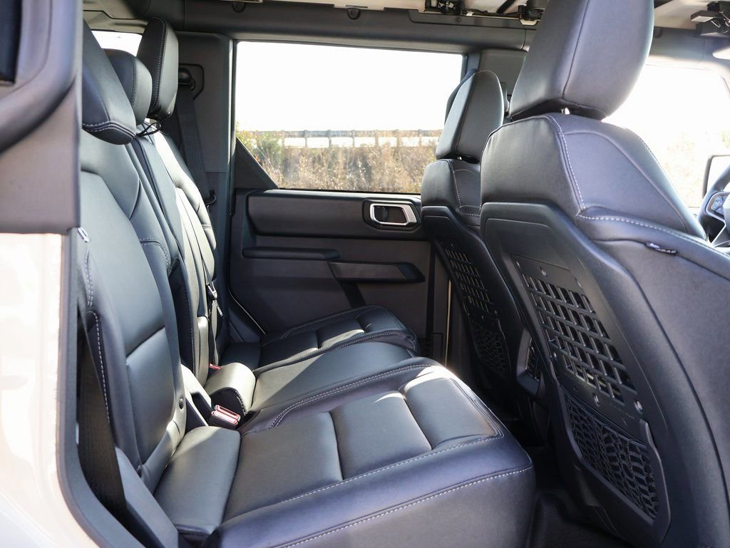 New 2025 Ford Bronco Badlands w/ Sasquatch Package image 12