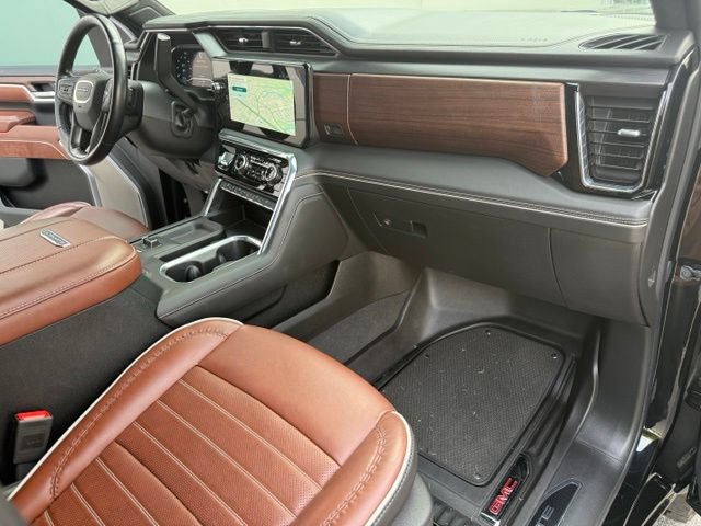 Used 2025 GMC Sierra 3500 Denali Ultimate AWD/4WD image 45