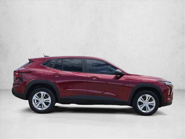 Used 2024 Chevrolet Trax LS FWD image 4