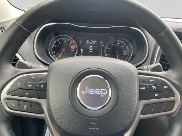 Certified 2020 Jeep Cherokee Latitude Plus w/ Cold Weather Group AWD/4WD image 23
