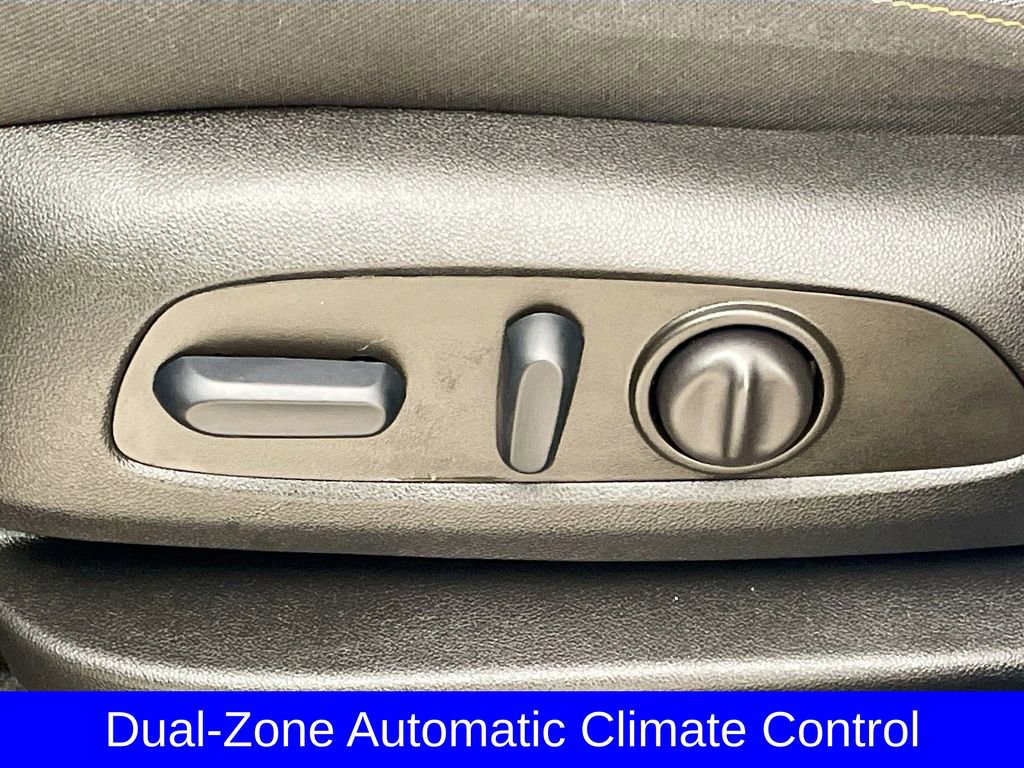 Used 2023 Chevrolet Equinox LT image 22