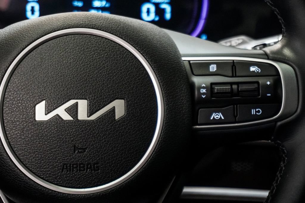 Used 2023 Kia Sportage EX FWD image 14