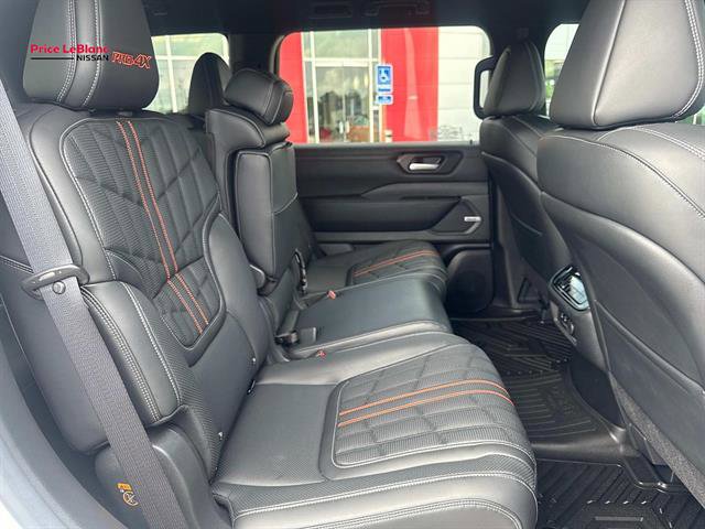 Used 2025 Nissan Armada PRO-4X AWD/4WD image 9