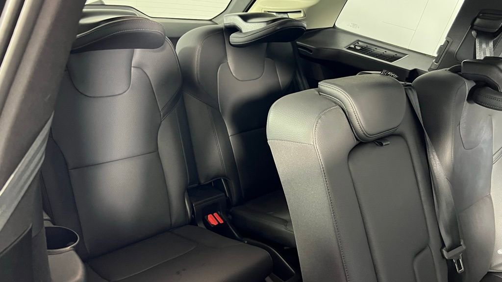 Used 2024 Volvo XC90 B5 Plus image 28