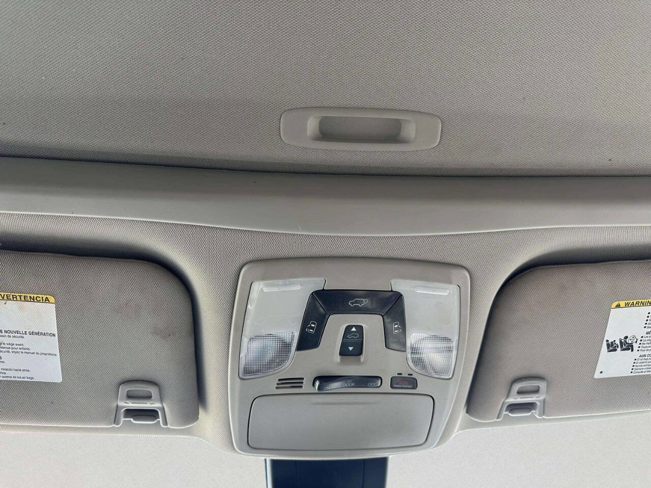 Used 2018 Toyota Sienna XLE w/ XLE Navigation Package FWD image 25