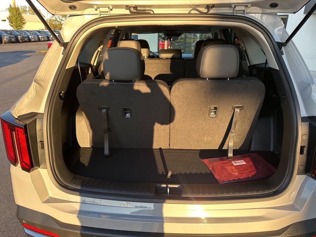 New 2026 Kia Sorento S image 18