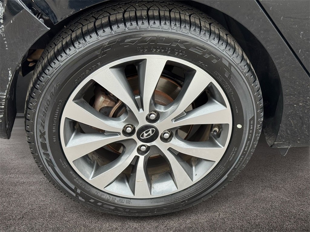 Used 2015 Hyundai Accent Sport image 6