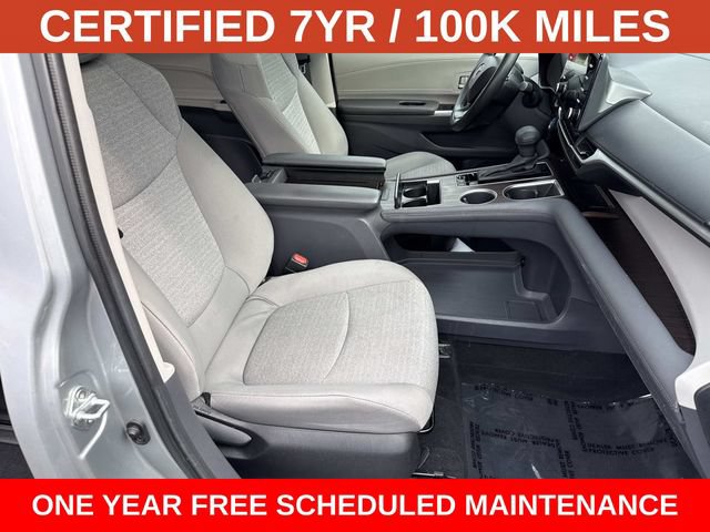Used 2023 Toyota Sienna LE w/ LE Plus Package FWD image 9