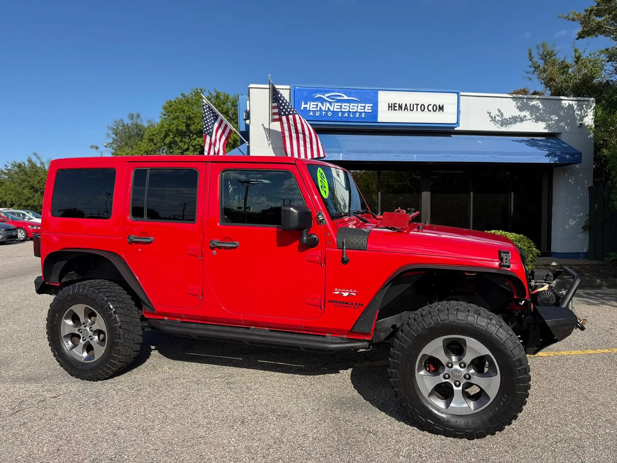 Used 2016 Jeep Wrangler Unlimited Sahara w/ Connectivity Group AWD/4WD image 9