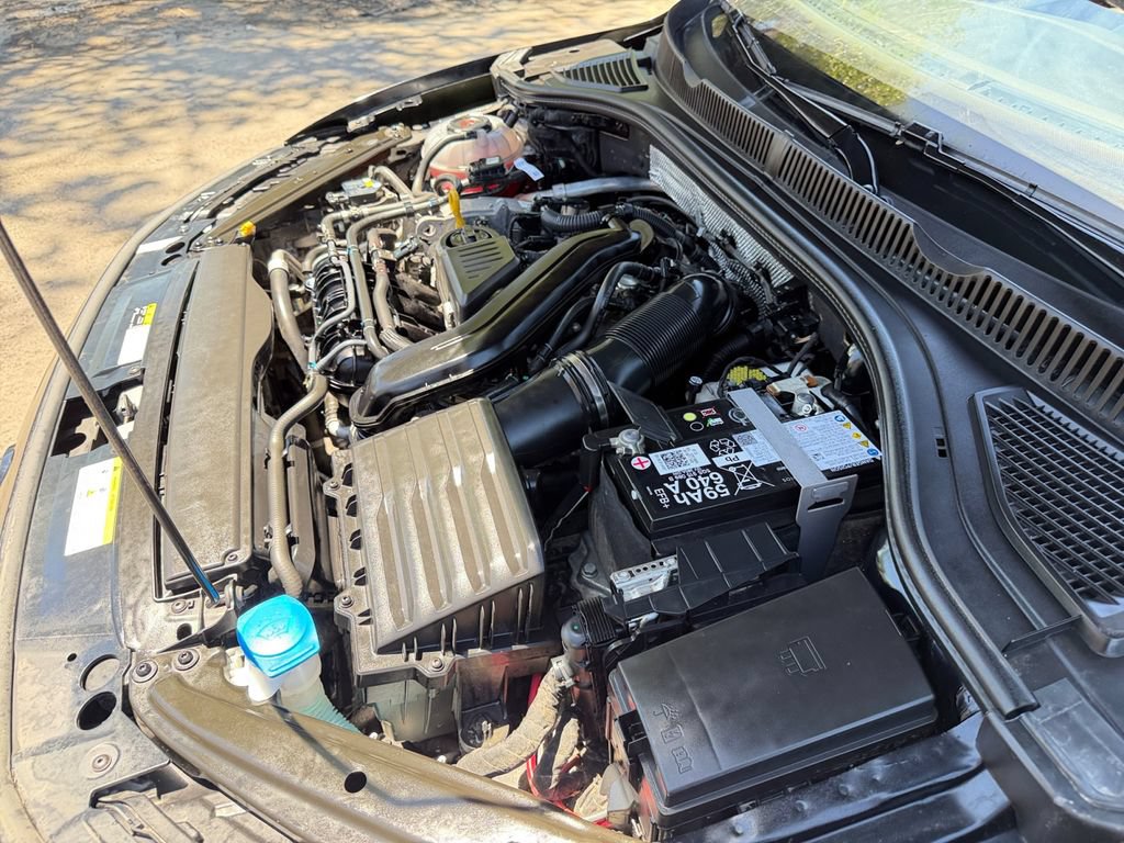 Used 2025 Volkswagen Jetta Sport FWD image 37