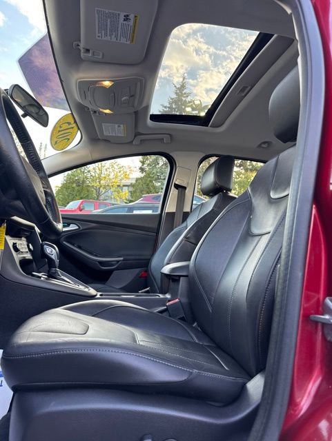 Used 2015 Ford Focus SE w/ Equipment Group 201A FWD image 8