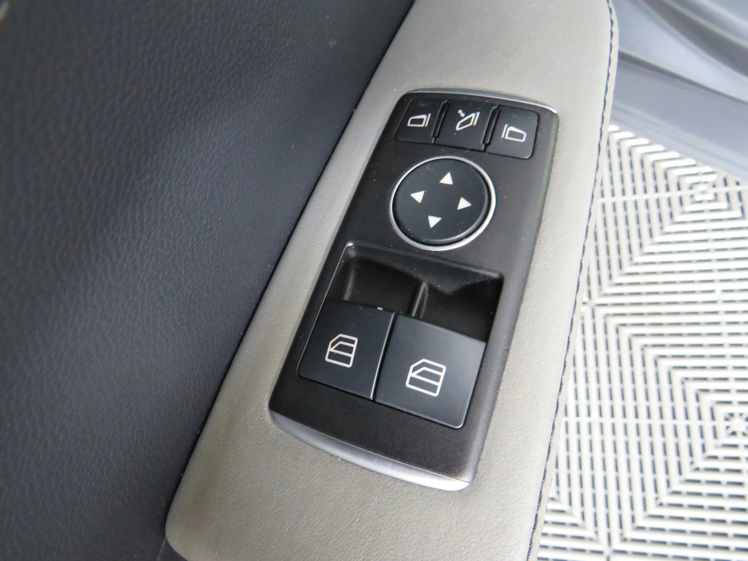 Used 2016 Mercedes-Benz AMG GT S image 40