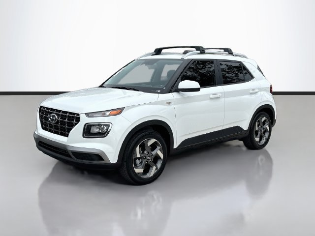 New 2026 Hyundai Venue SEL FWD image 3