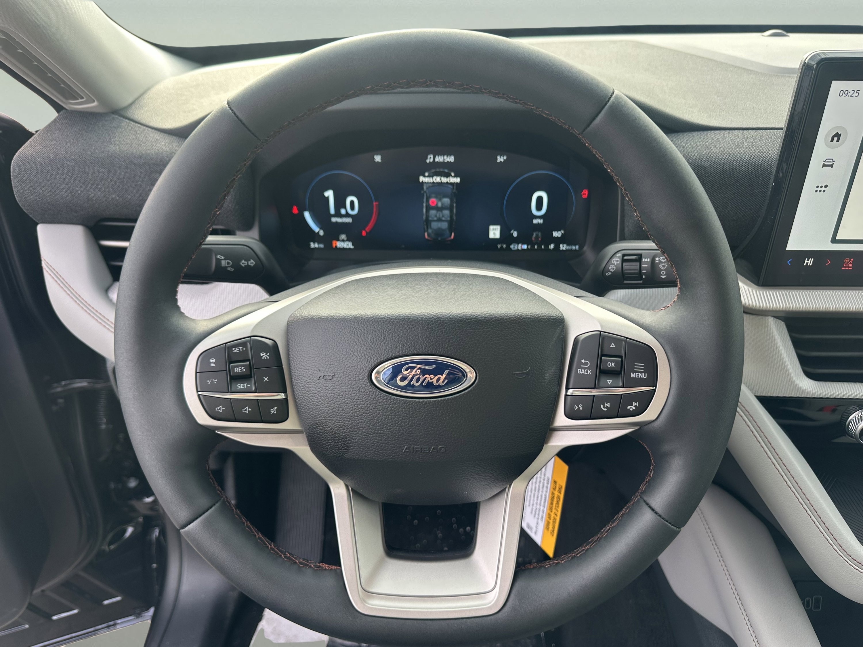 New 2026 Ford Explorer Active w/ Active Comfort Package image 13