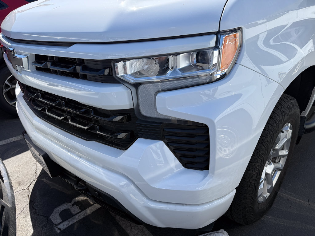 Used 2023 Chevrolet Silverado 1500 RST w/ Z71 Off-Road Package AWD/4WD image 24