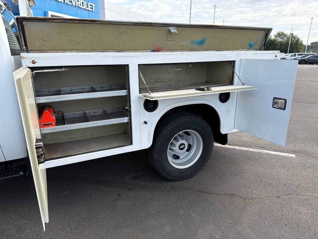 Used 2013 Chevrolet Silverado 3500 W/T w/ Snow Plow Prep Package AWD/4WD image 30
