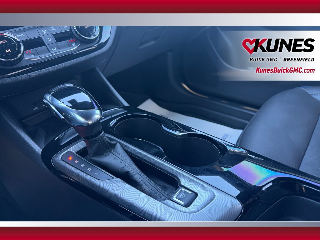 Used 2025 Buick Envista Sport Touring w/ Convenience I Package FWD image 28