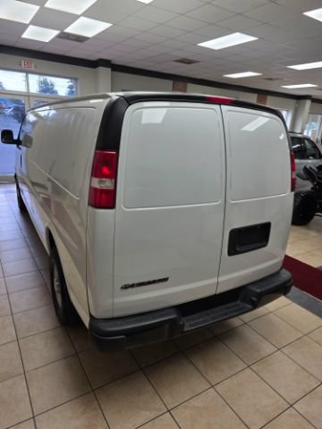 Used 2020 Chevrolet Express 3500 Extended w/ Driver Convenience Package RWD image 2