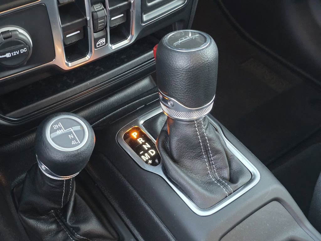 Used 2025 Jeep Gladiator Sport image 22