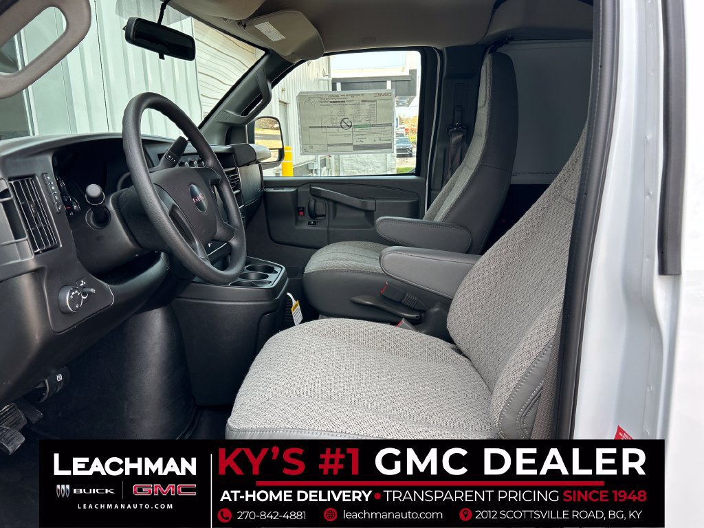 New 2026 GMC Savana 3500 Extended RWD image 10