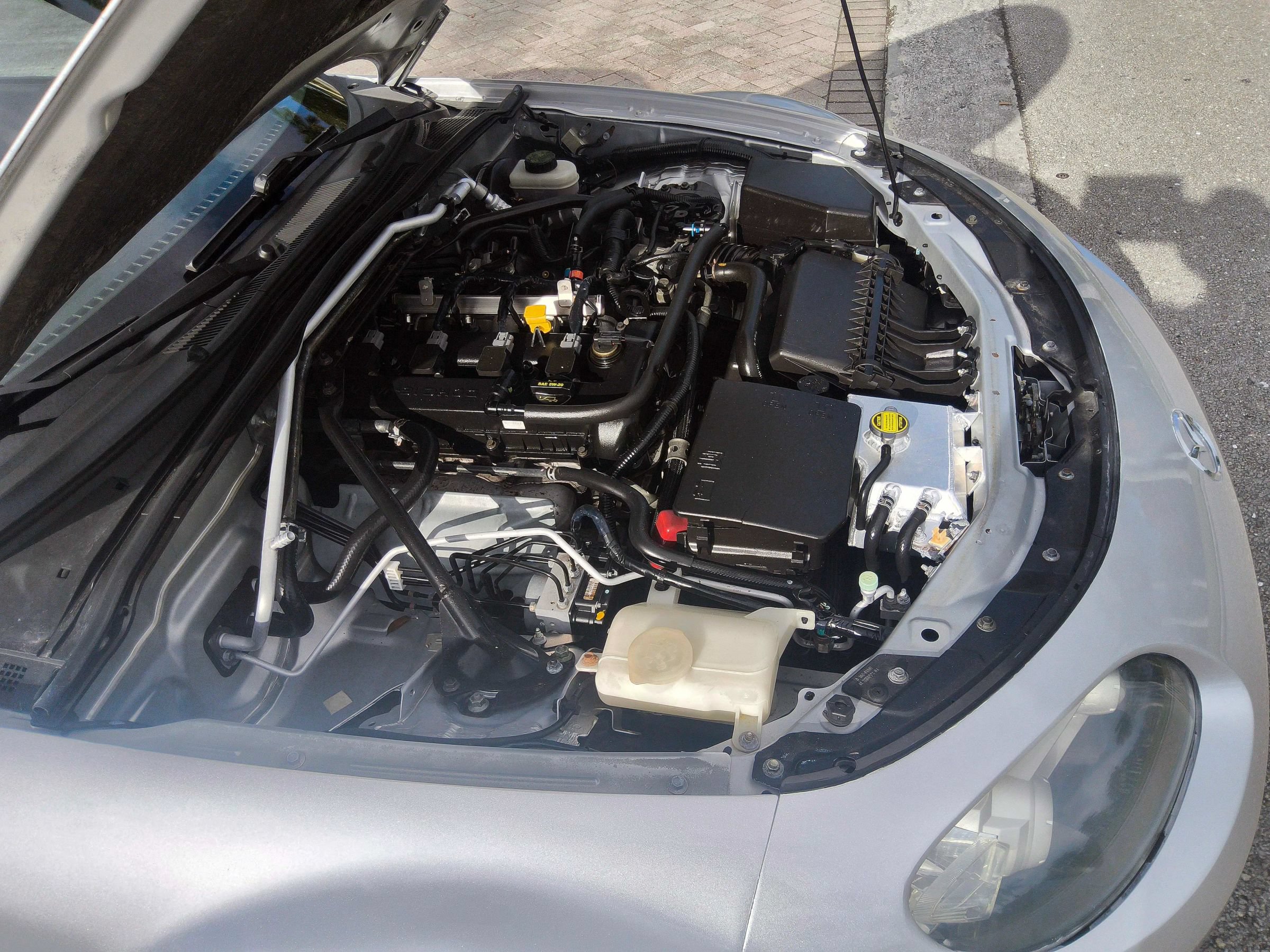 Used 2006 MAZDA MX-5 Miata Grand Touring RWD image 45