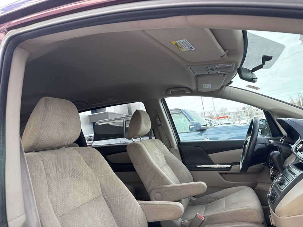 Used 2015 Honda Odyssey LX image 33