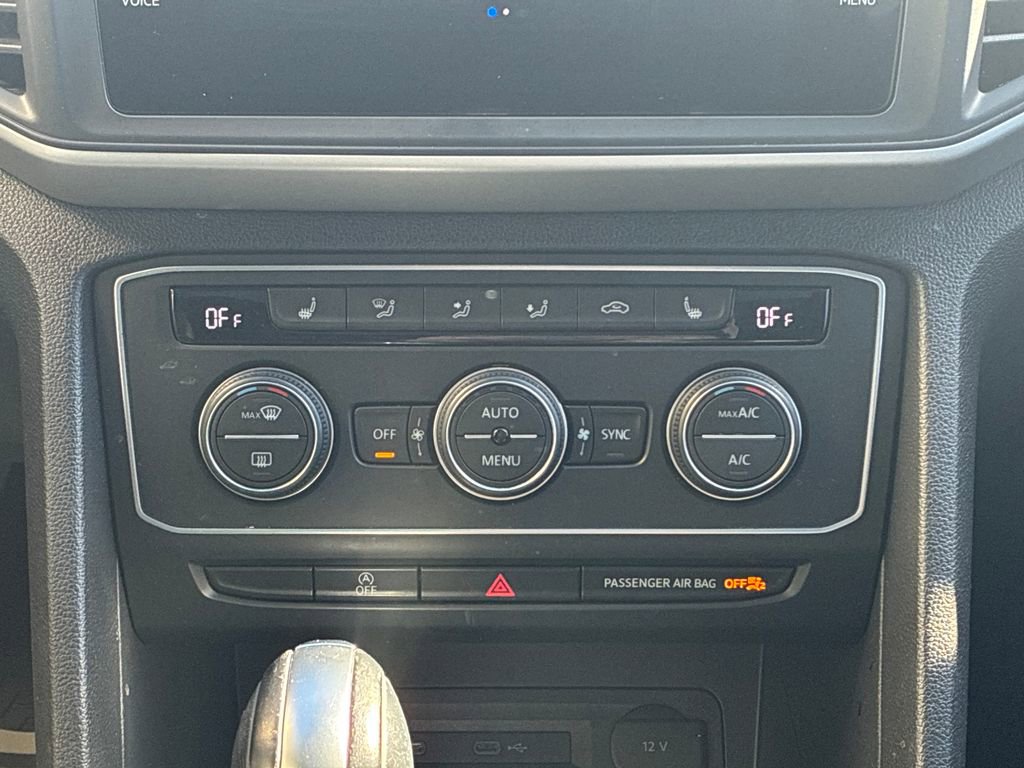 Used 2021 Volkswagen Atlas Cross Sport SE image 28