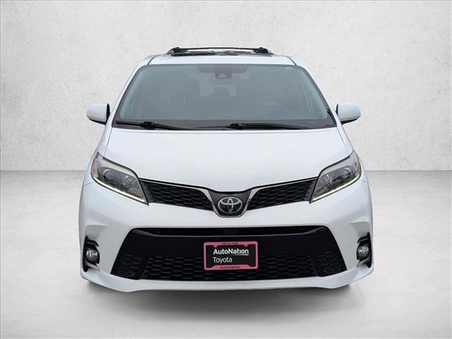 Used 2019 Toyota Sienna SE w/ SE Preferred Package AWD/4WD image 2