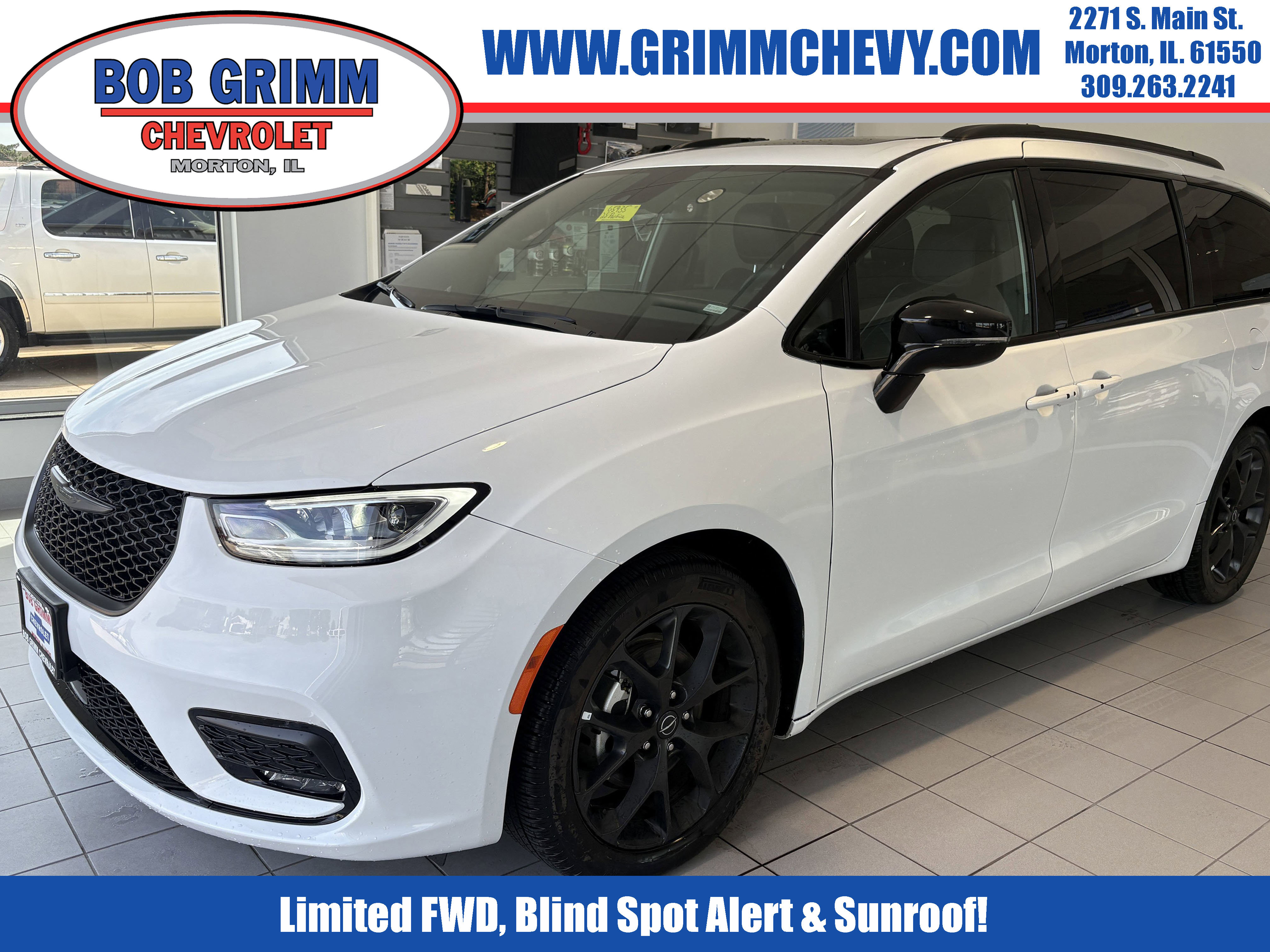 Used 2025 Chrysler Pacifica Limited image 1