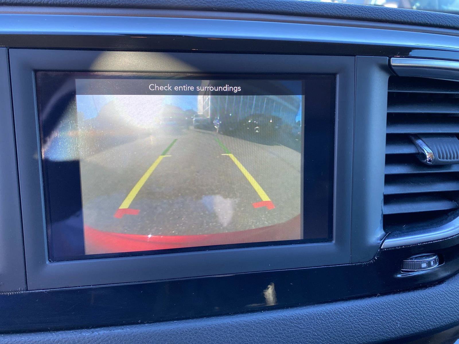 Used 2020 Chrysler Voyager L image 13