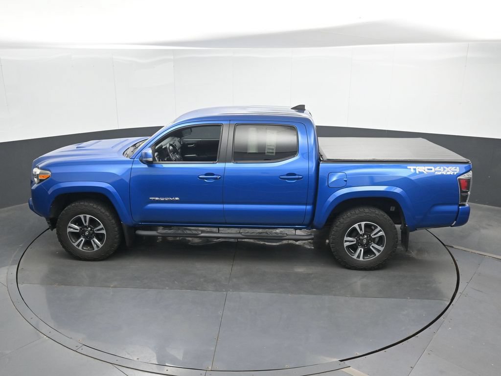 Used 2018 Toyota Tacoma TRD Sport AWD/4WD image 37