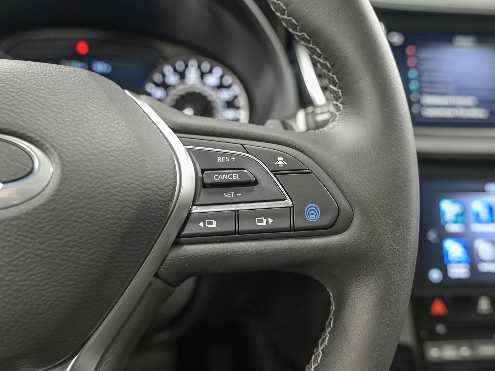 Used 2025 INFINITI QX55 Luxe w/ Cargo Package image 20