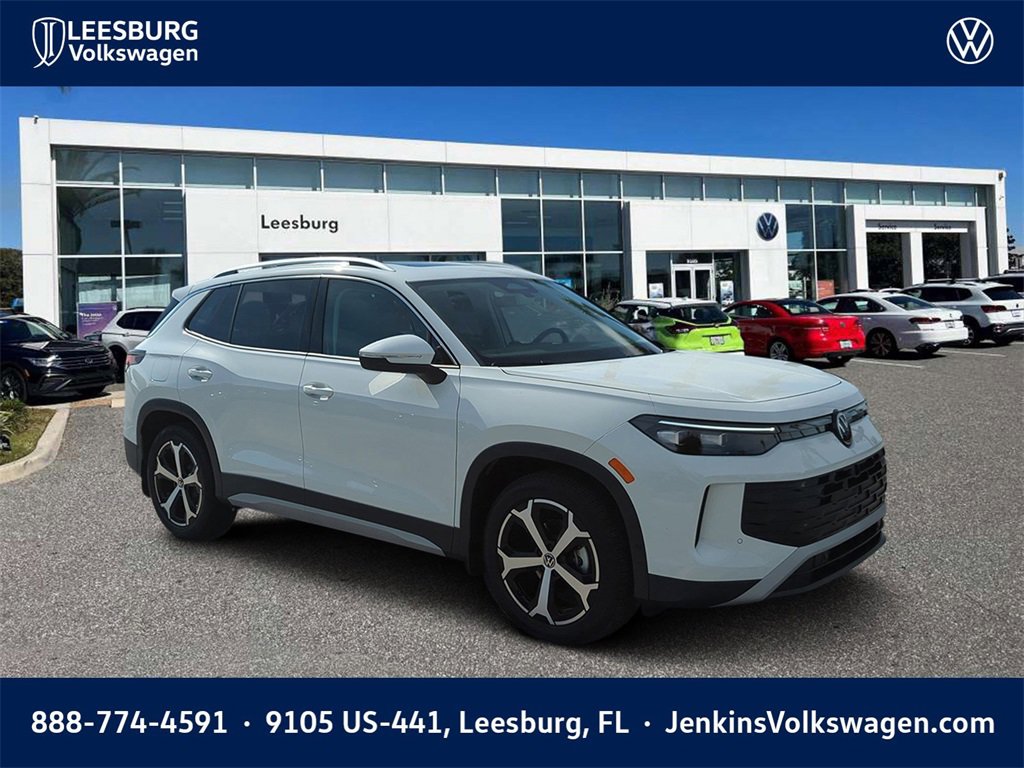New 2025 Volkswagen Tiguan SE