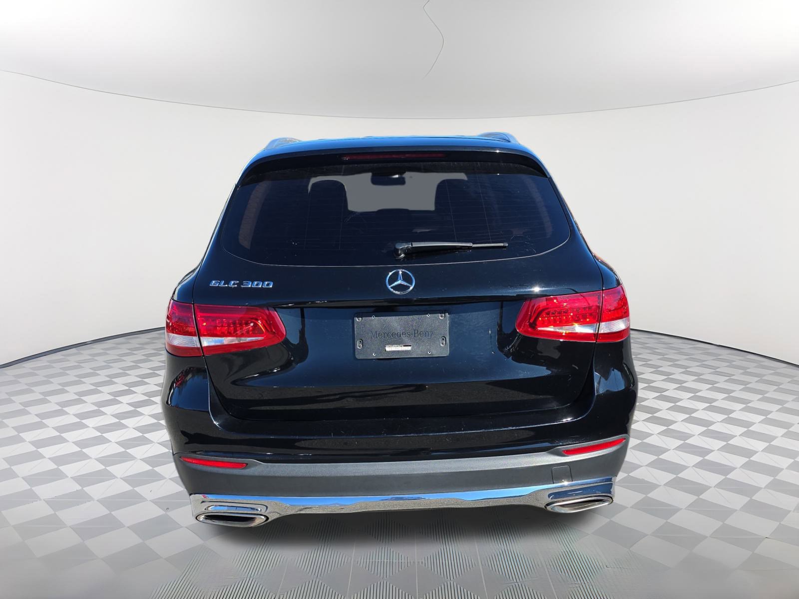 Used 2018 Mercedes-Benz GLC 300 image 4
