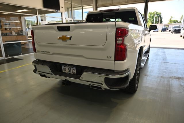 Used 2024 Chevrolet Silverado 1500 LT AWD/4WD image 5