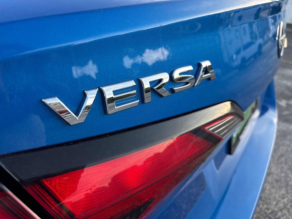 Used 2023 Nissan Versa SV FWD image 32