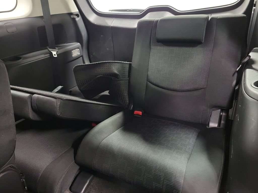 Used 2010 MAZDA MAZDA5 Sport FWD image 27