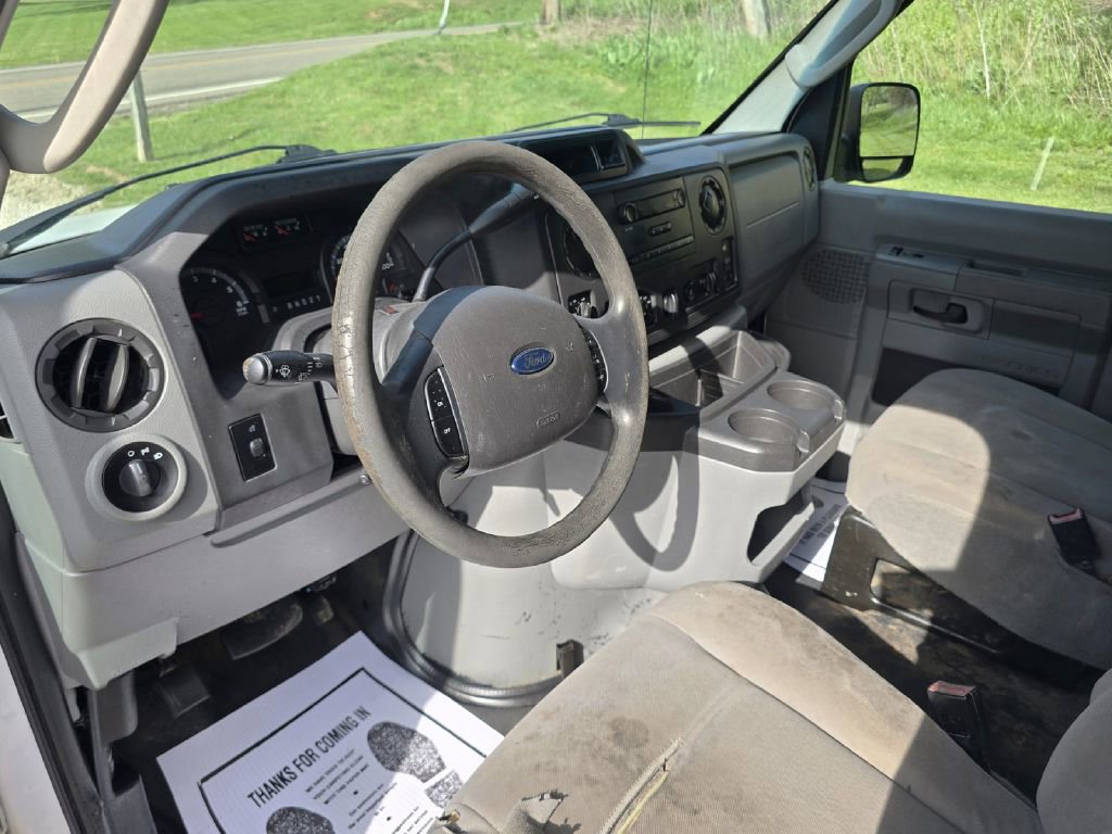 Used 2014 Ford E-250 and Econoline 250 w/ Power Group RWD image 13