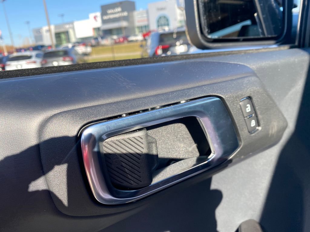 New 2025 Ford Bronco Raptor image 12