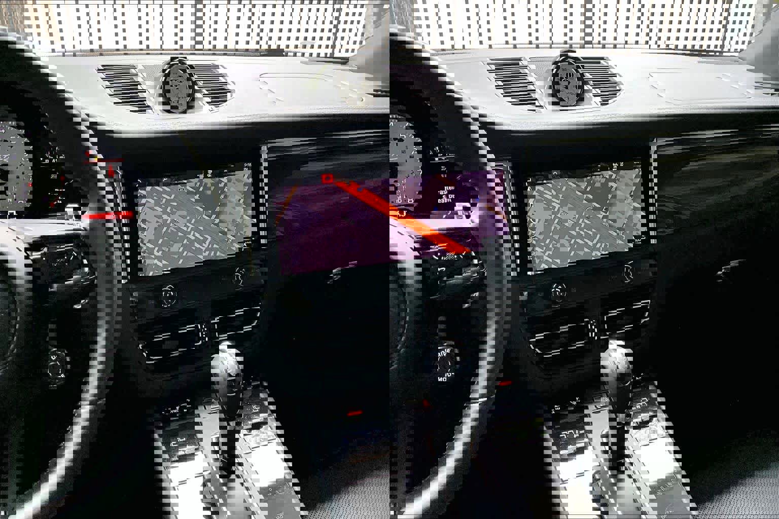 Used 2023 Porsche Macan GTS image 6