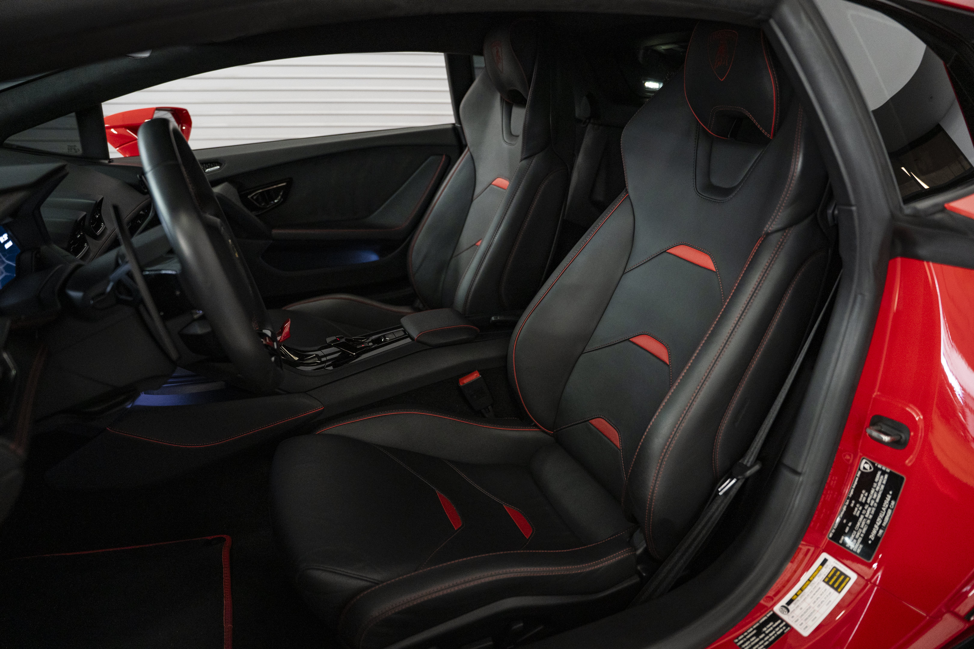 Used 2020 Lamborghini Huracan EVO AWD/4WD image 27